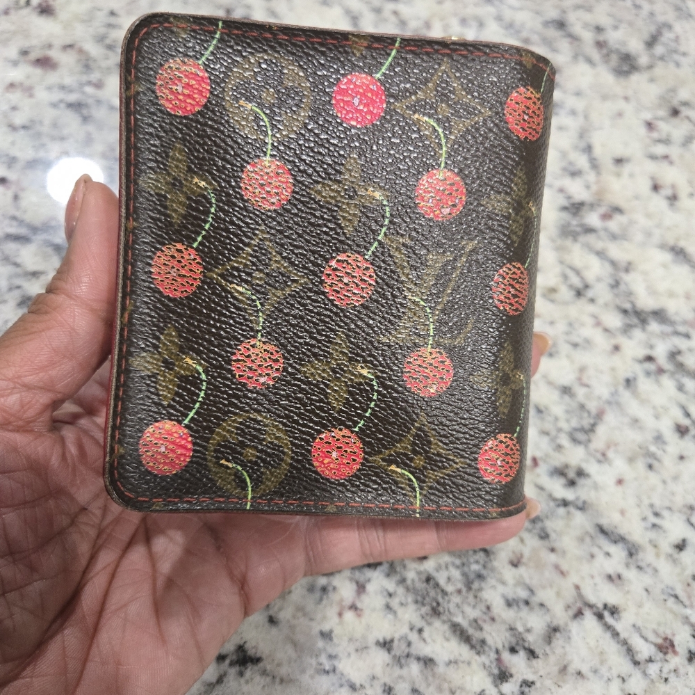 Louia Vuitton Cerises Cherry Wallet - Picture 2 of 12